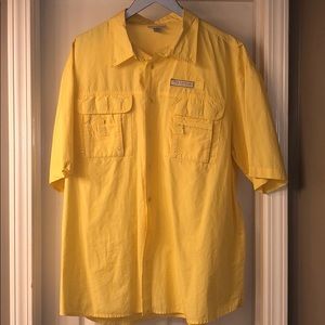 Field and stream men’s button down fishing shirt